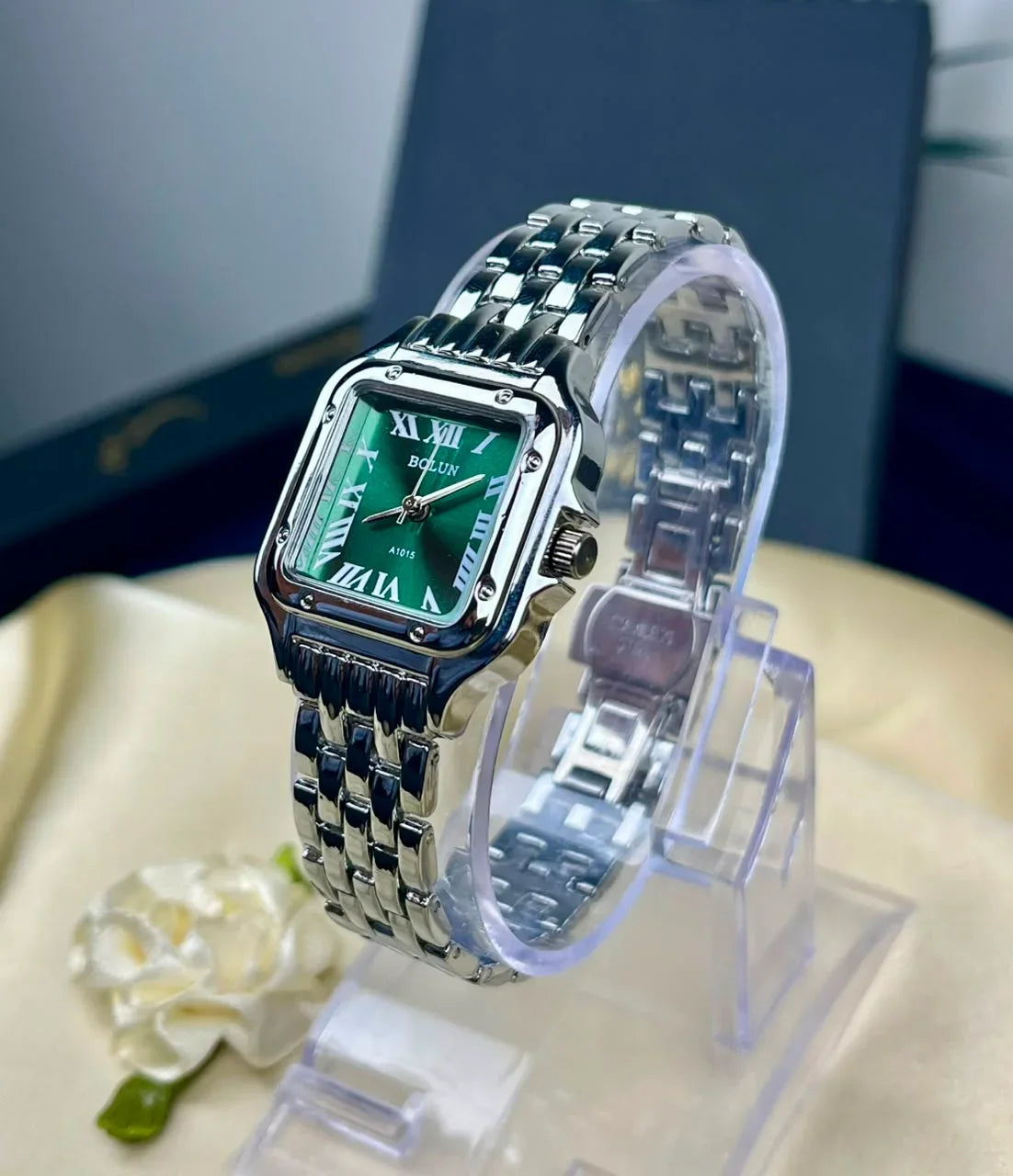 BOLUN Silver Tone Quartz Watch
