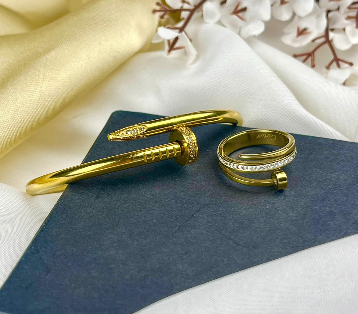 Car-tier Nail Armlet Set + Ring