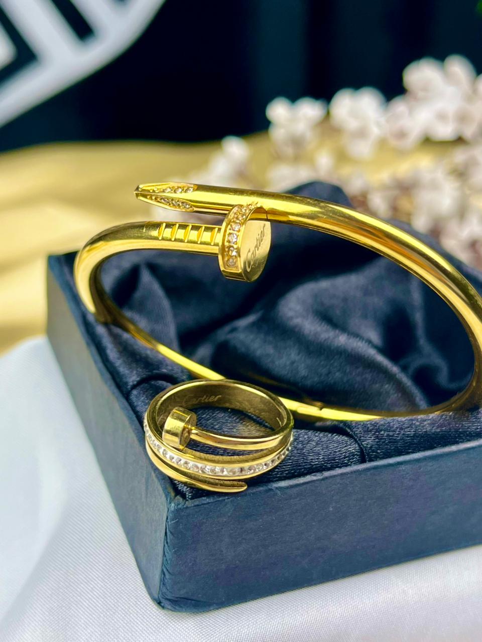 Car-tier Nail Armlet Set + Ring