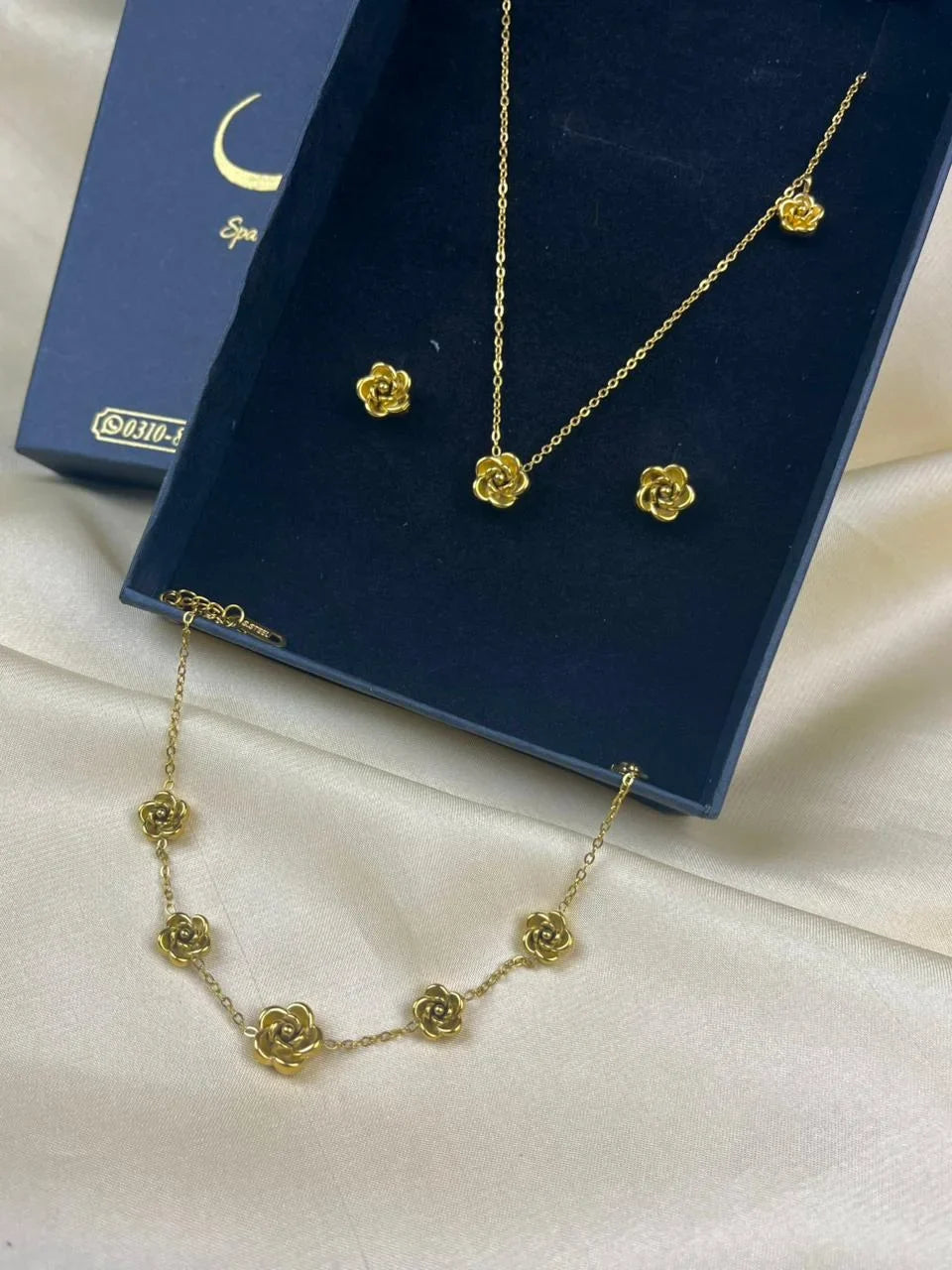 Elegant Rose Blossom Jewelry Set
