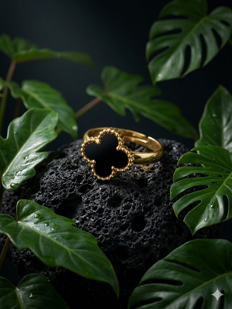 Leaf Clover Ring