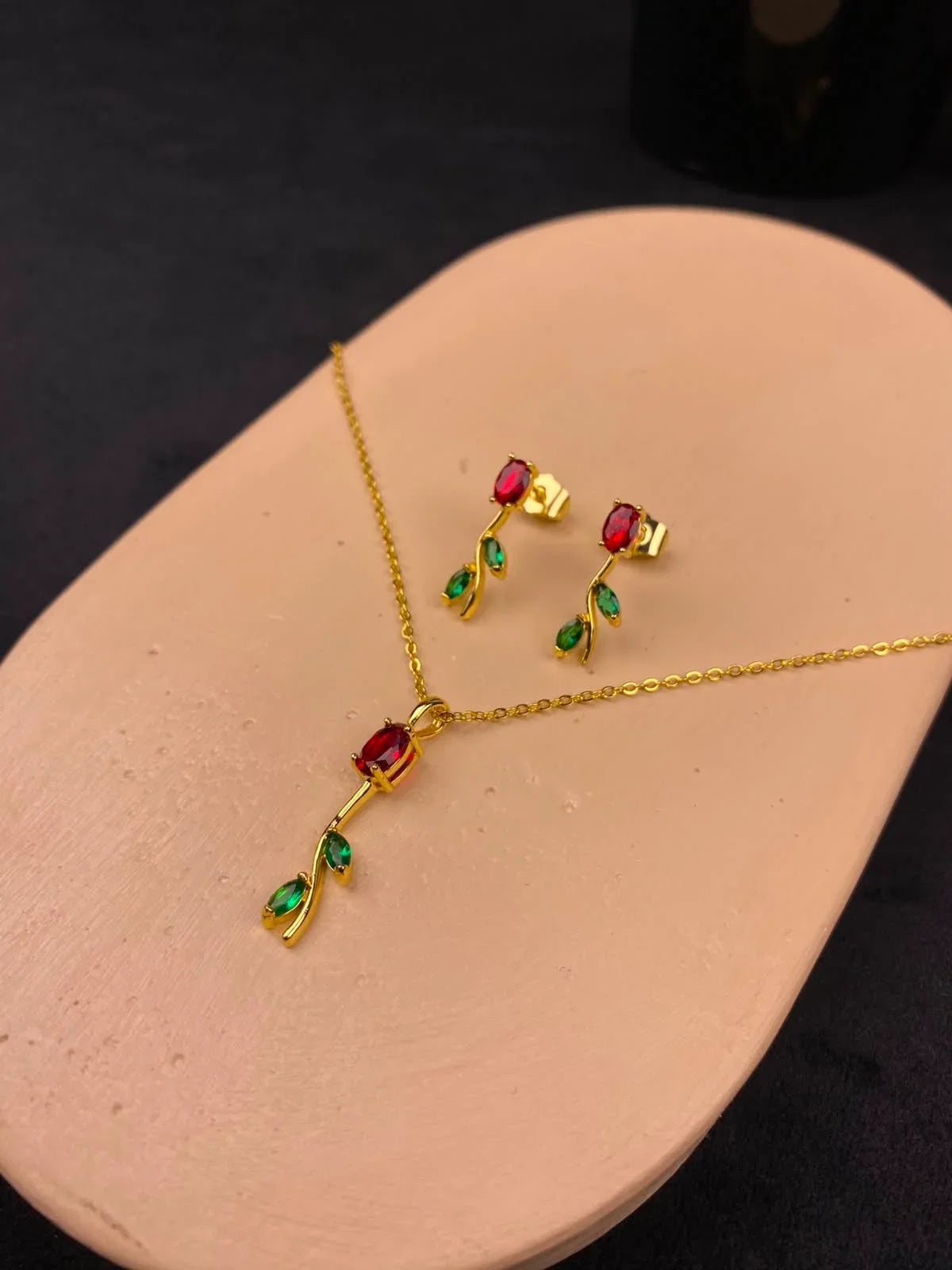 Trendy Tulip Necklace set