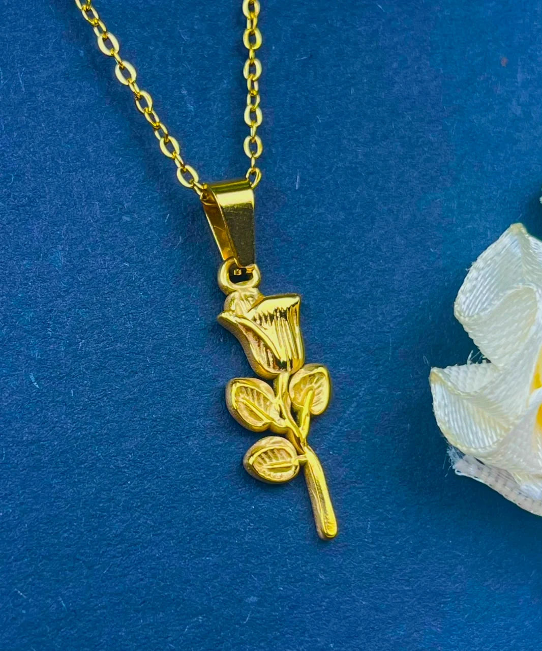 Vintage Rose Flower Pendant
