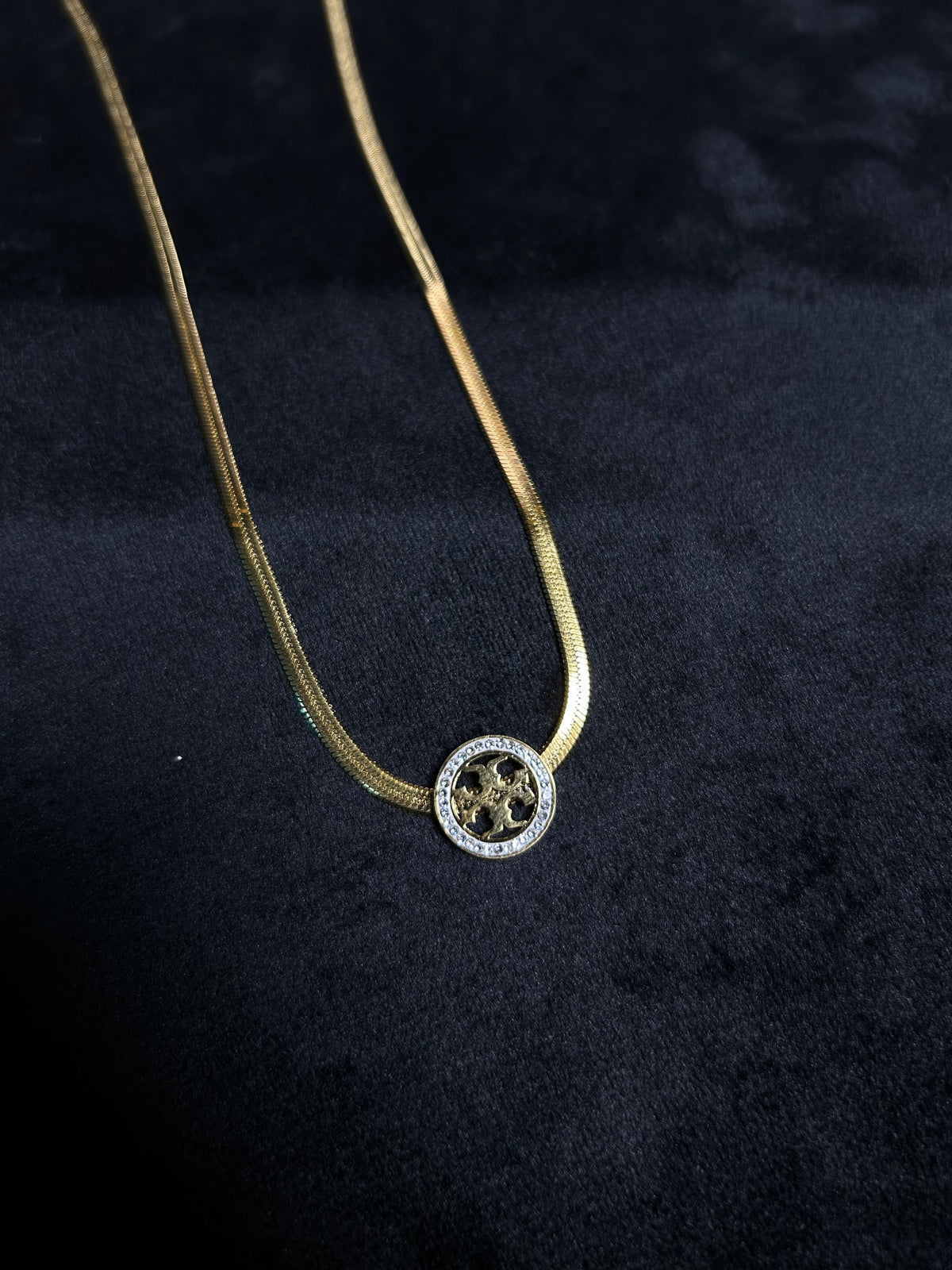 Elegant TB Pendant