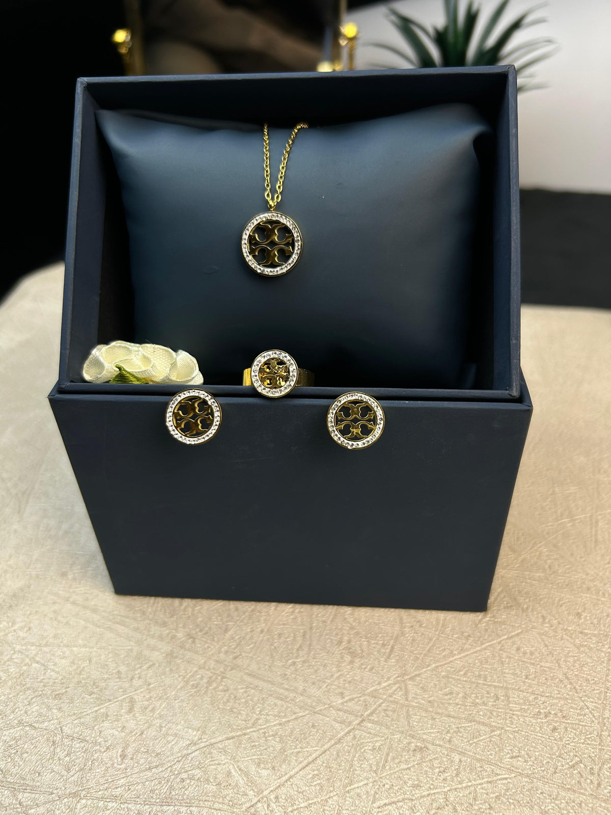 TB Set With Ring