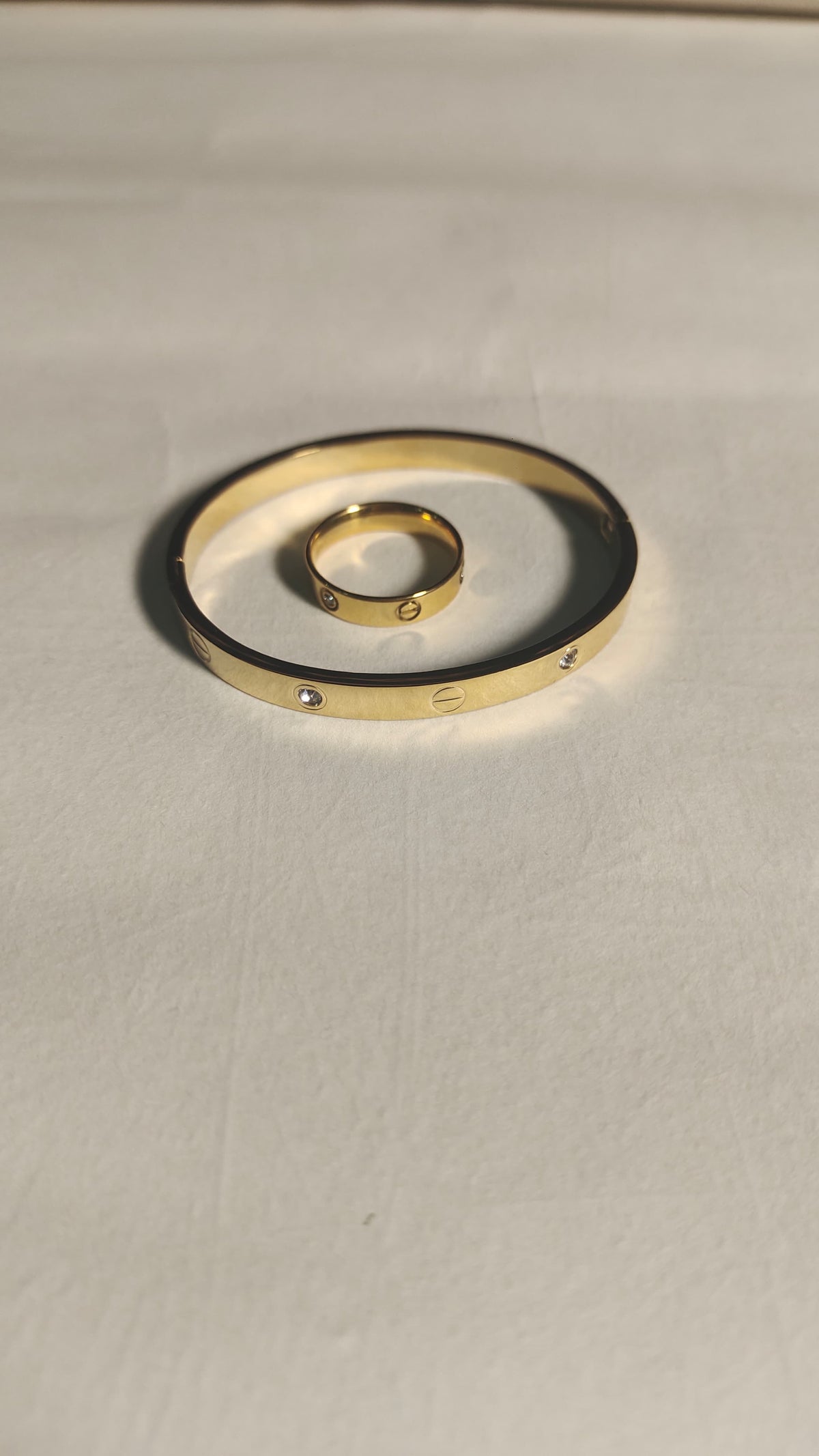 Car-tier Armlet and Ring
