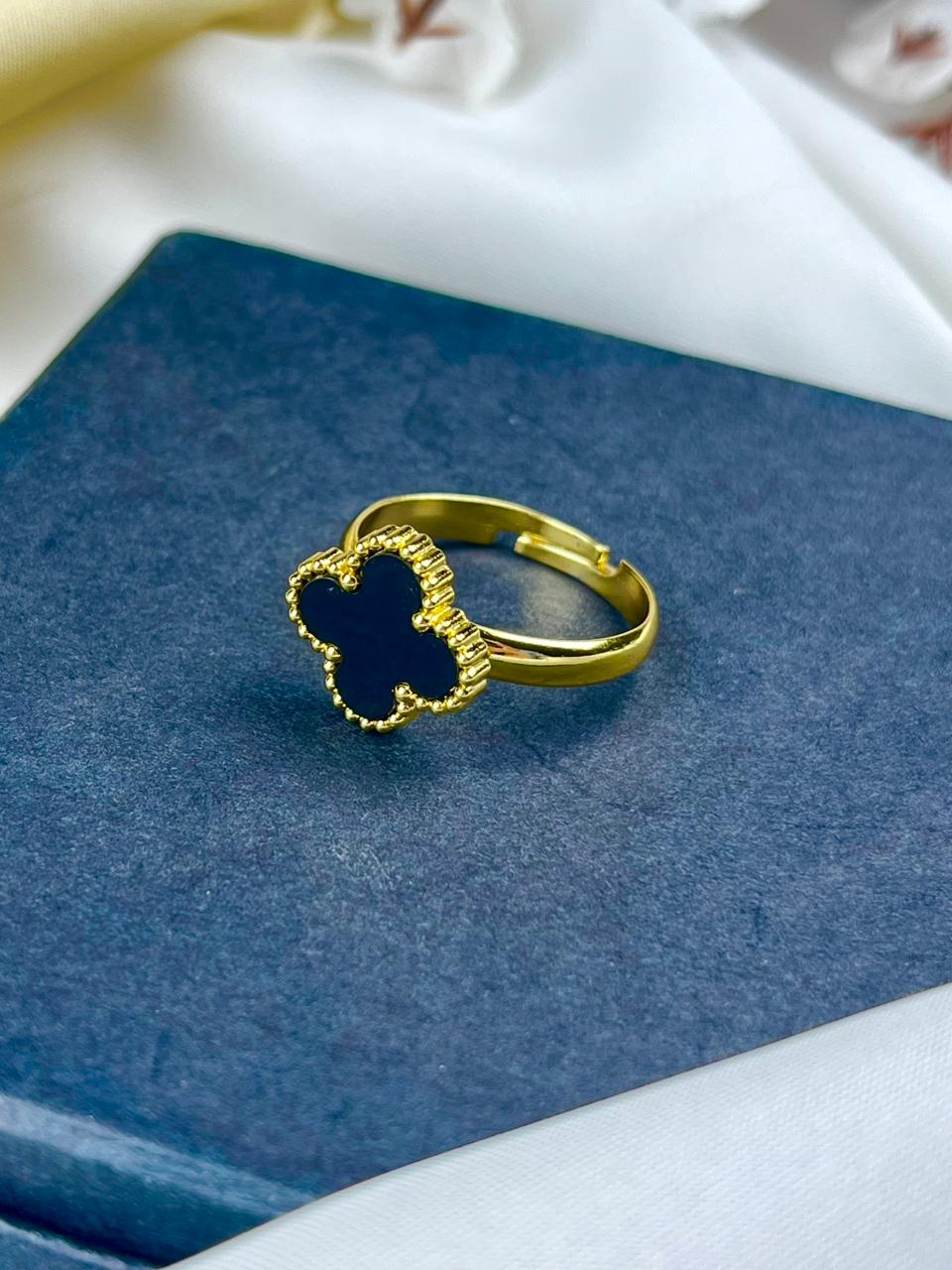 Leaf Clover Ring