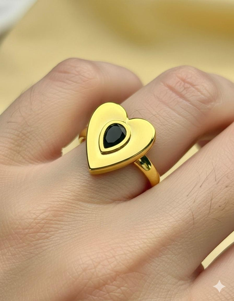 Elegant Black Heart Ring