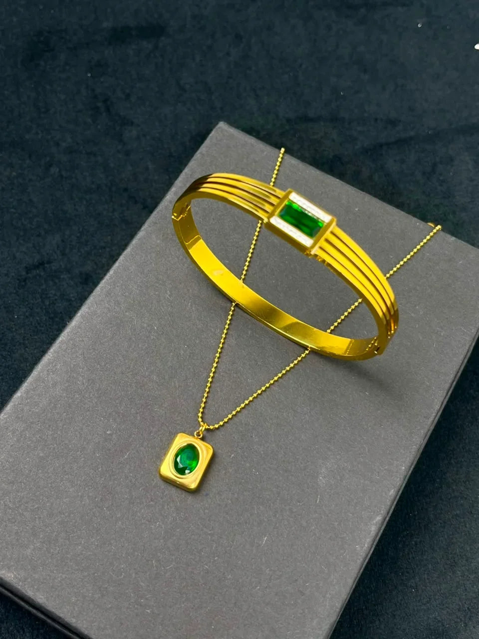 Emerald Glow Set