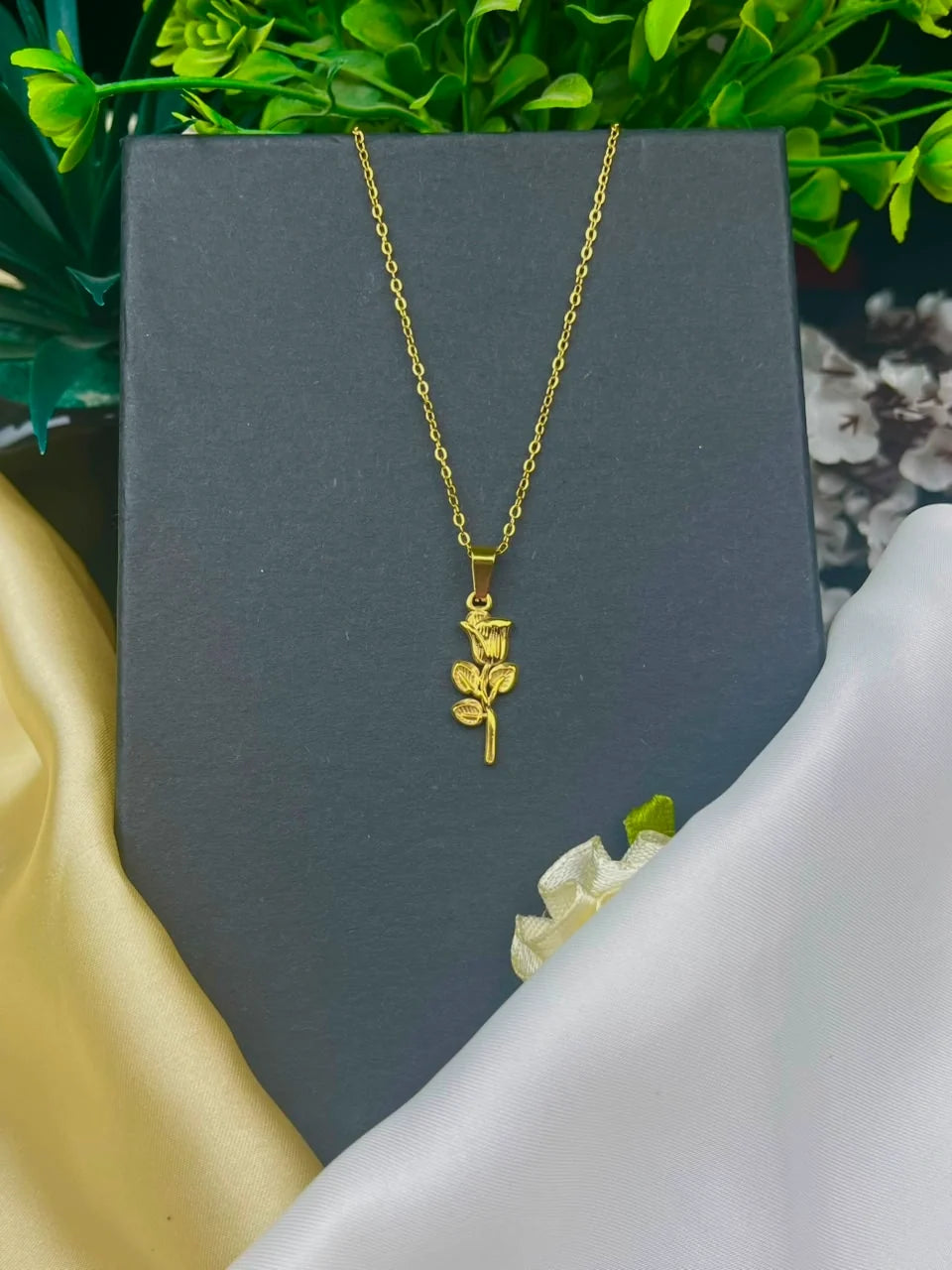 Vintage Rose Flower Pendant